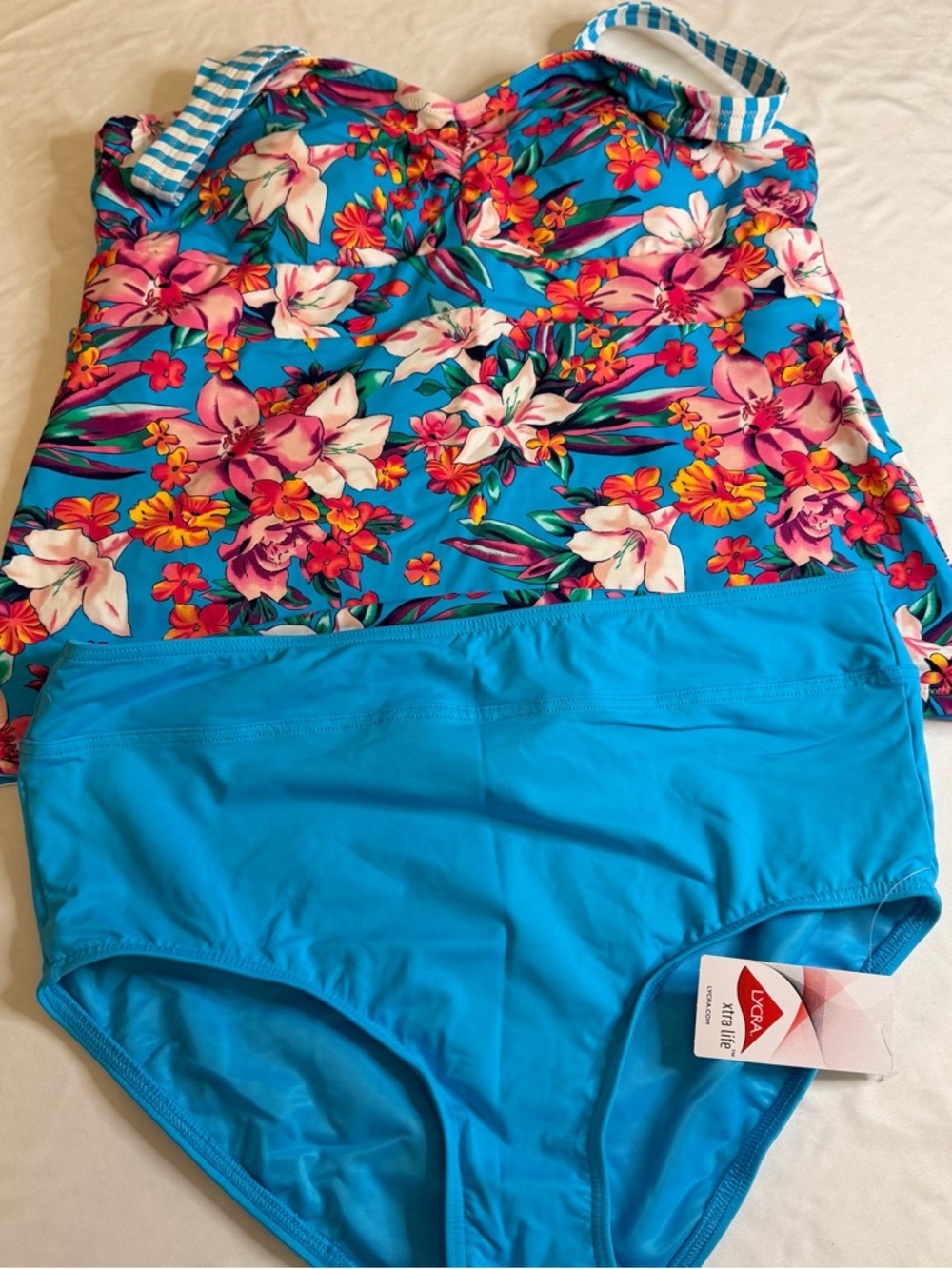Lands’ End Women’s Reversible Tankini Swimsuit Set Floral/Stripe Size 14